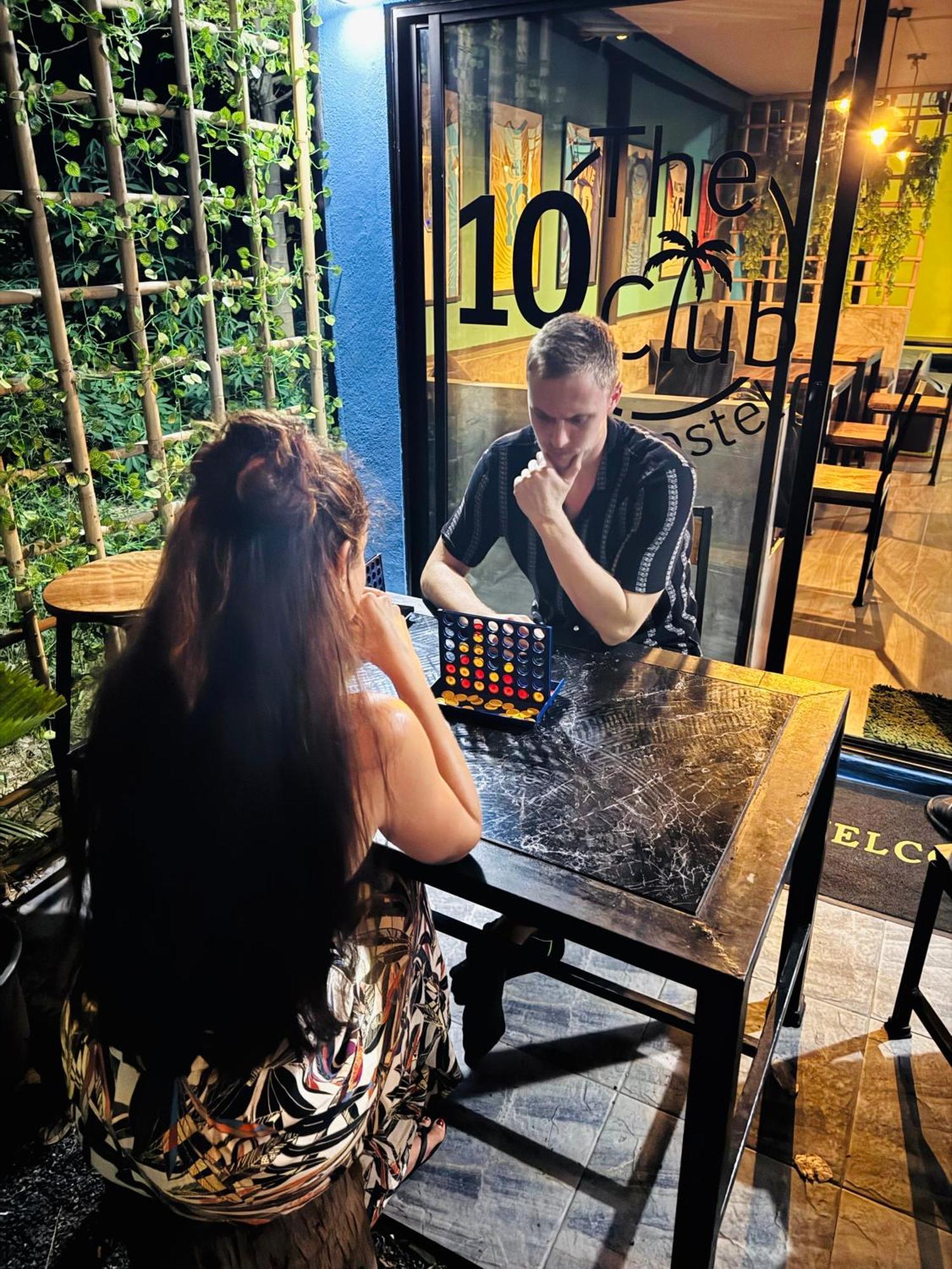 The 10 Club Hostel Thong Sala Bagian luar foto